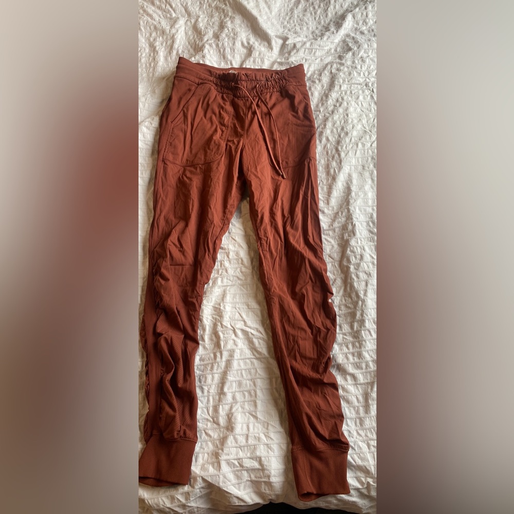 Lululemon studio jogger